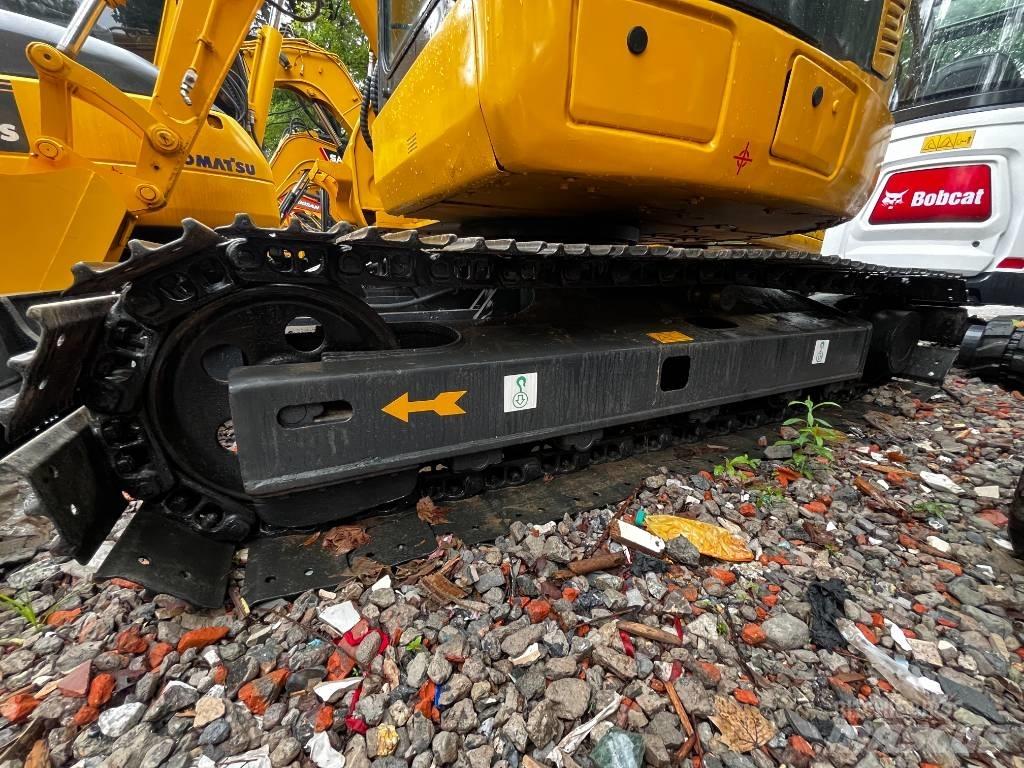 Komatsu PC 78 US 중형굴삭기 7톤-28톤