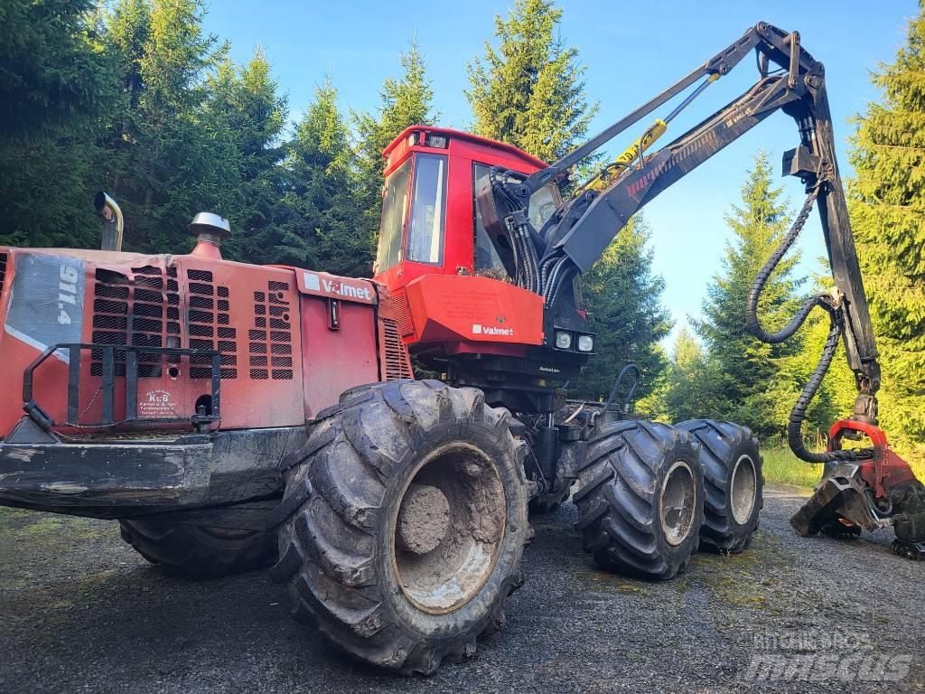 Komatsu 911.4 원목 하베스터