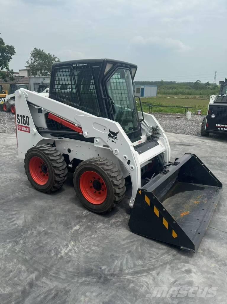 Bobcat S 160  스키드로더