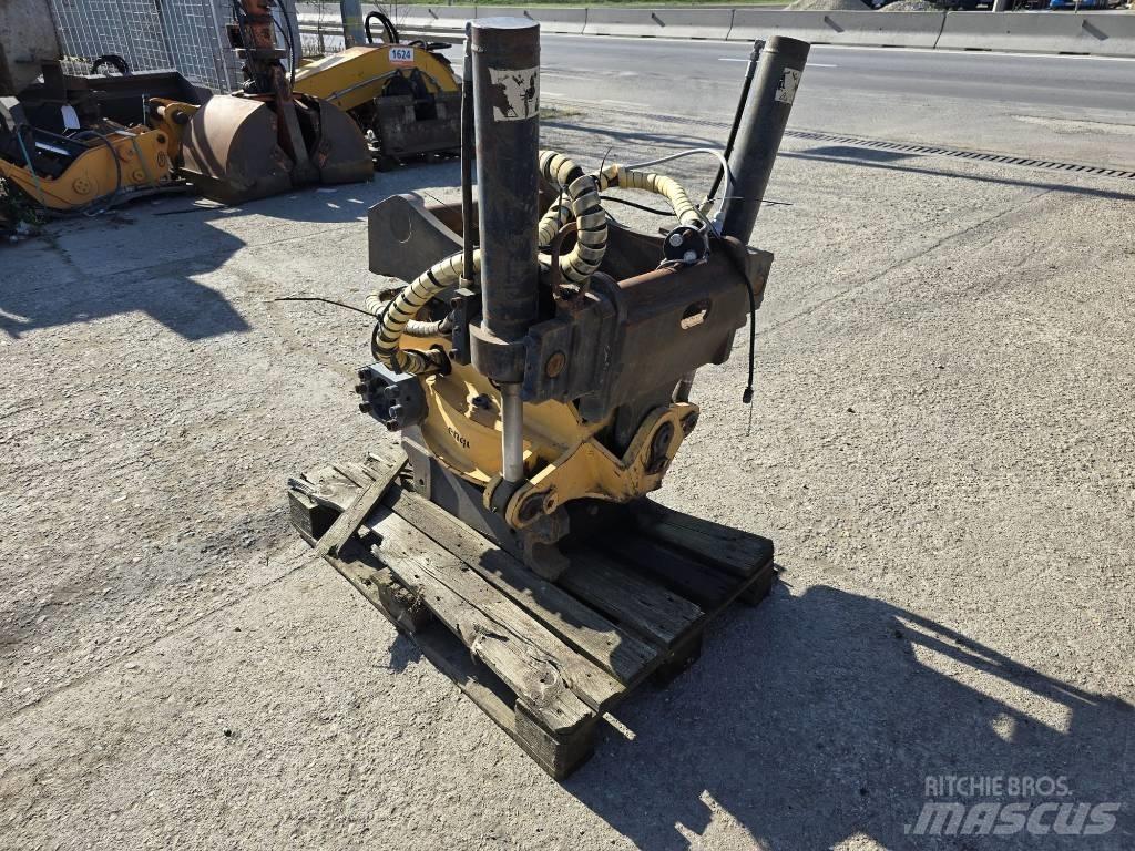Engcon EC30 Rototilt 로테이터