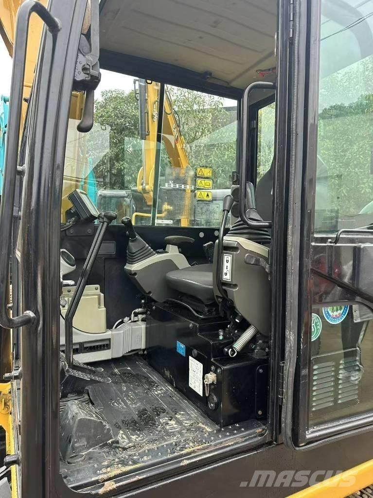 CAT 305.5E2 소형 굴삭기 7톤 미만