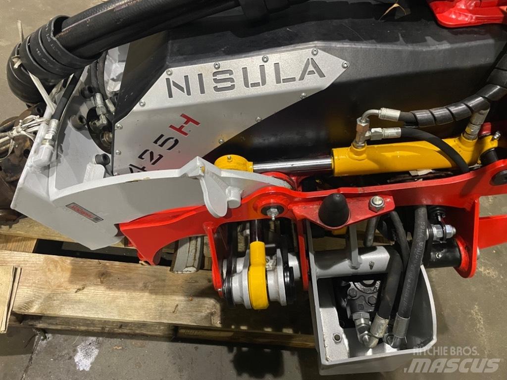 Nisula 425 H 원목 하베스터