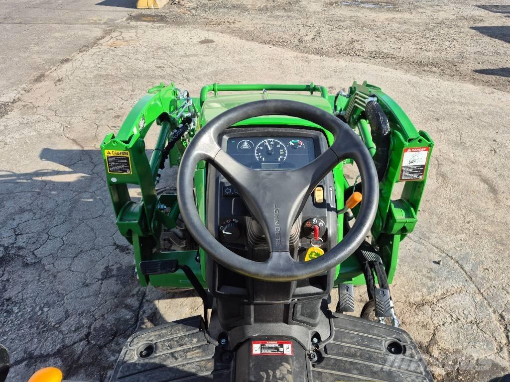 John Deere 2025 R 트랙터
