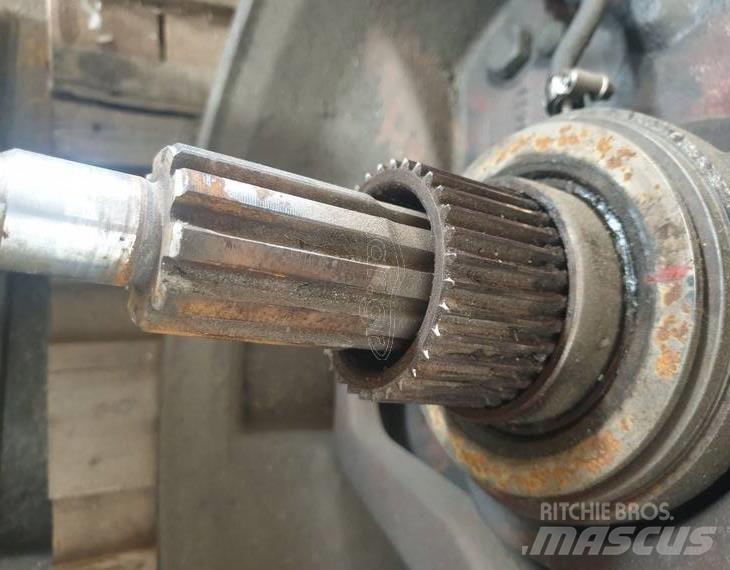 ZF 16S-130 WITH PTO 기어박스