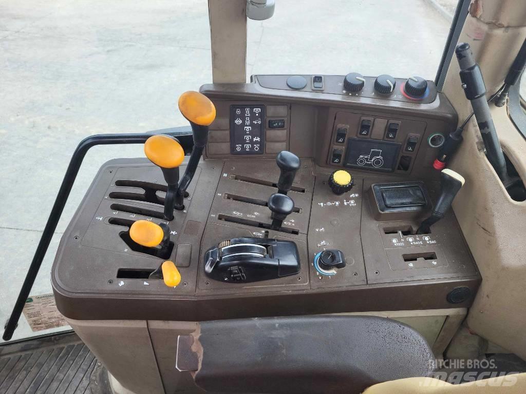 John Deere 6910 트랙터