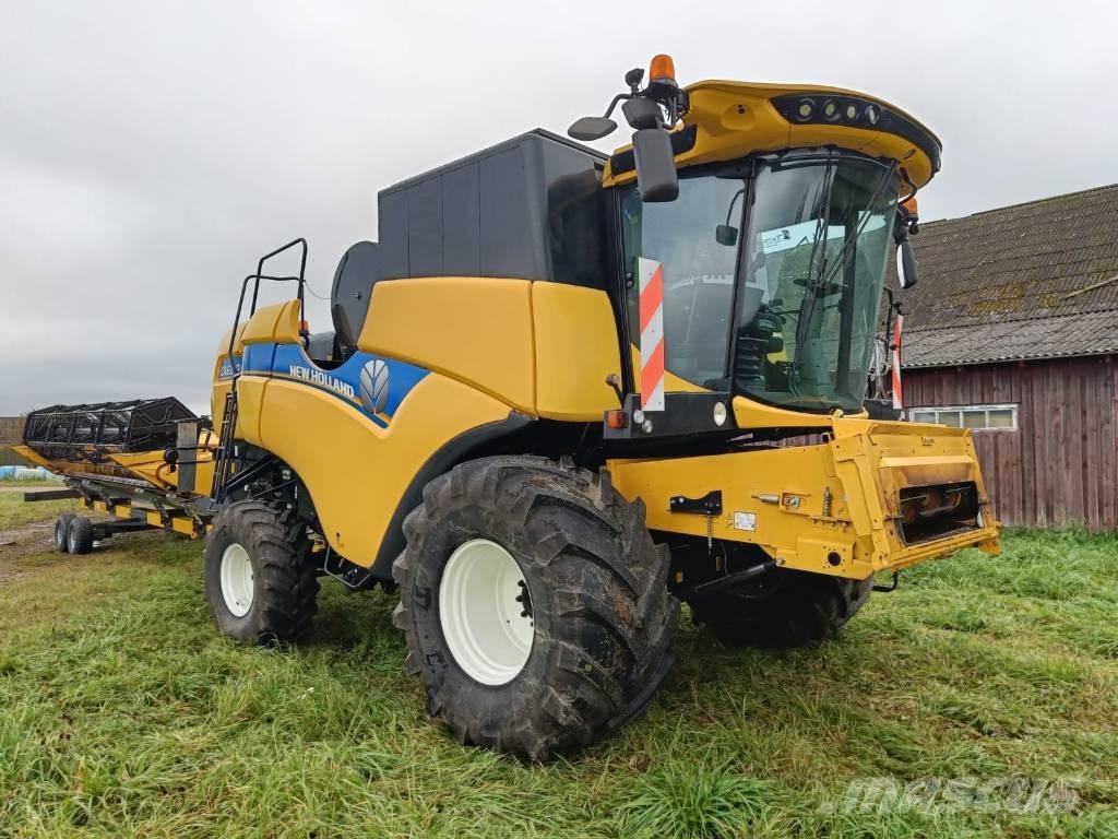 New Holland CX6.80 콤바인 수확기