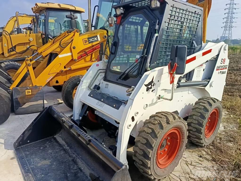 Bobcat S 18  스키드로더