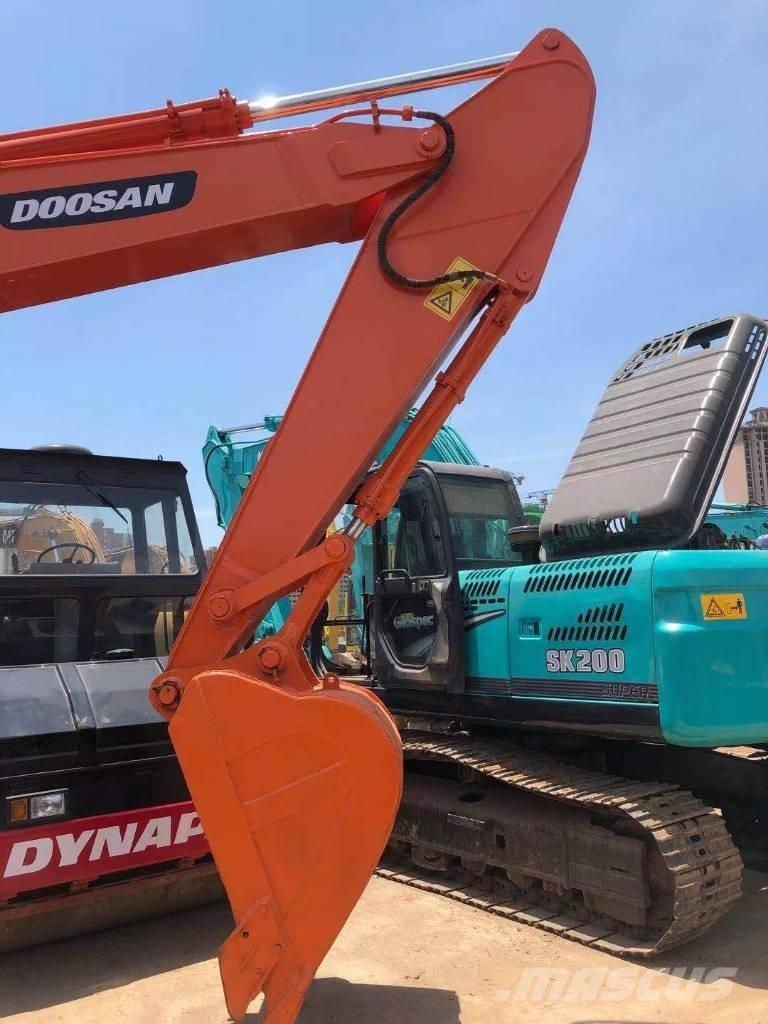 Doosan DH 220 LC-7 대형 굴삭기 29톤 이상