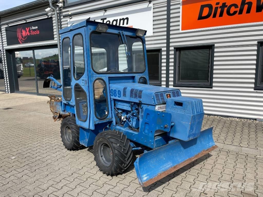 Ditch Witch 3700 DD 트렌처