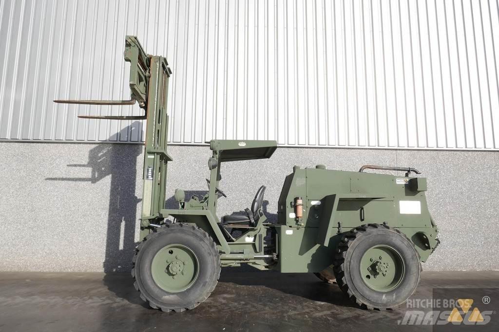 CASE M4K Ex-army 험지용 트럭