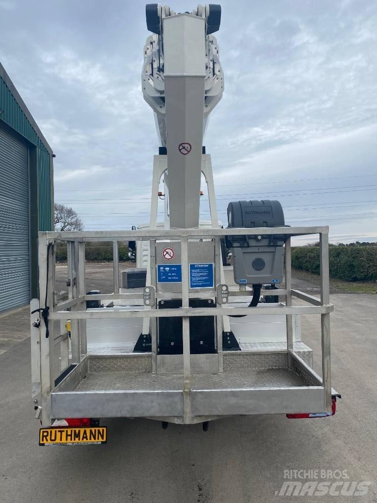Ruthmann T330.3 트럭 탑재 고소작업대