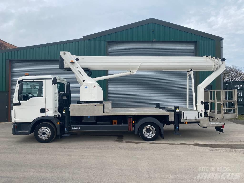 Ruthmann T330.3 트럭 탑재 고소작업대