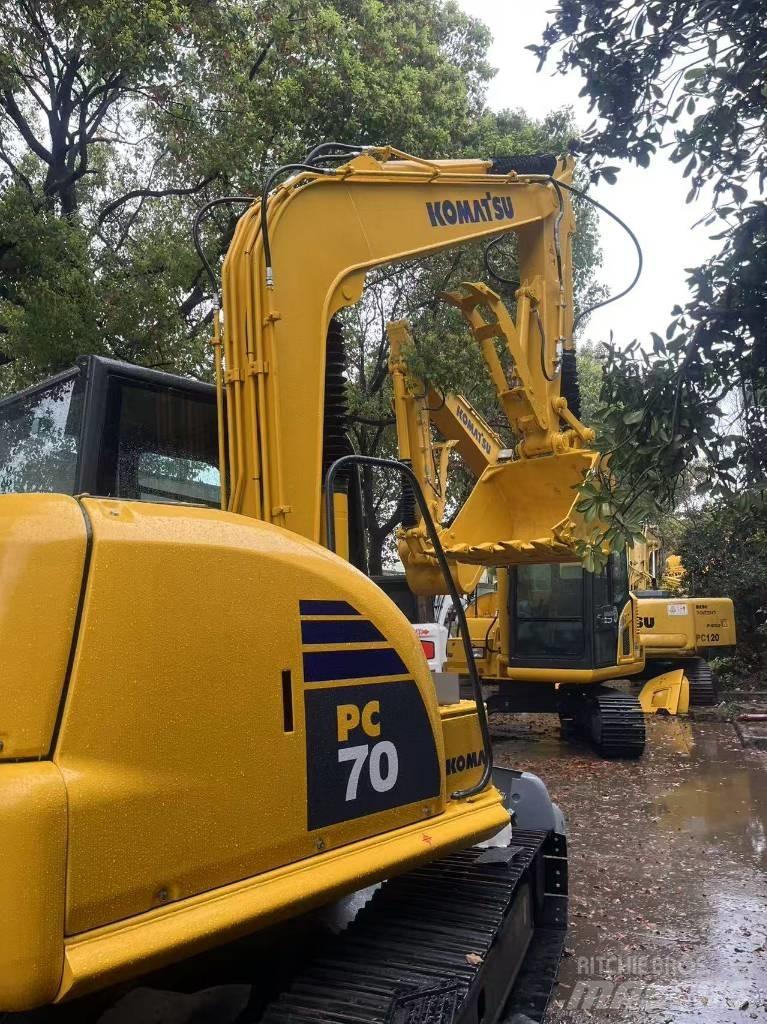 Komatsu PC 70 대형 굴삭기 29톤 이상