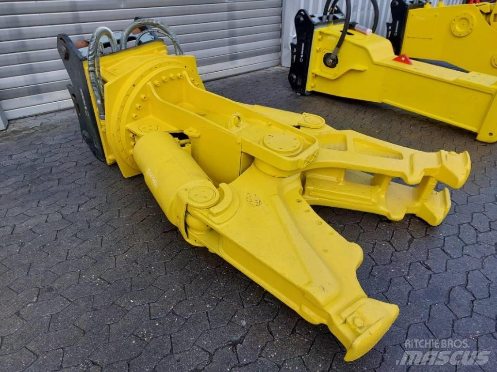 Atlas Copco CC2500 절단기