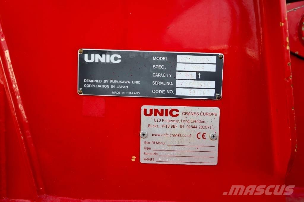 Unic URW-506 미니 크레인