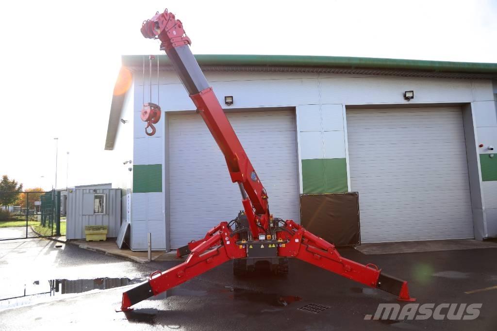 Unic URW-506 미니 크레인