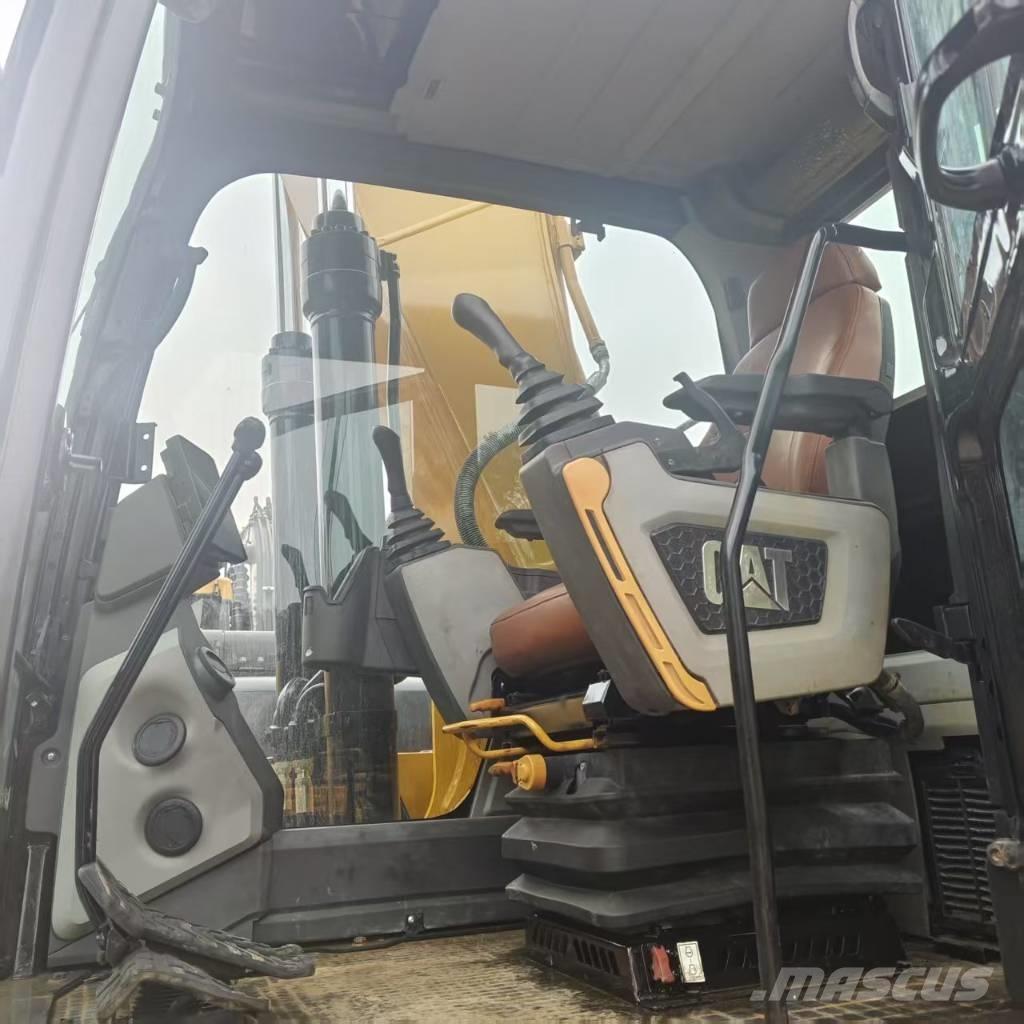 CAT 320 GC 대형 굴삭기 29톤 이상