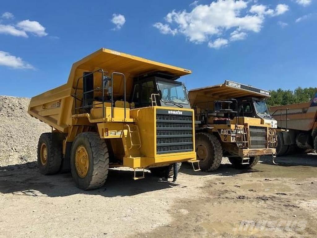 Komatsu HD325-6KE 건설현장 덤프트럭