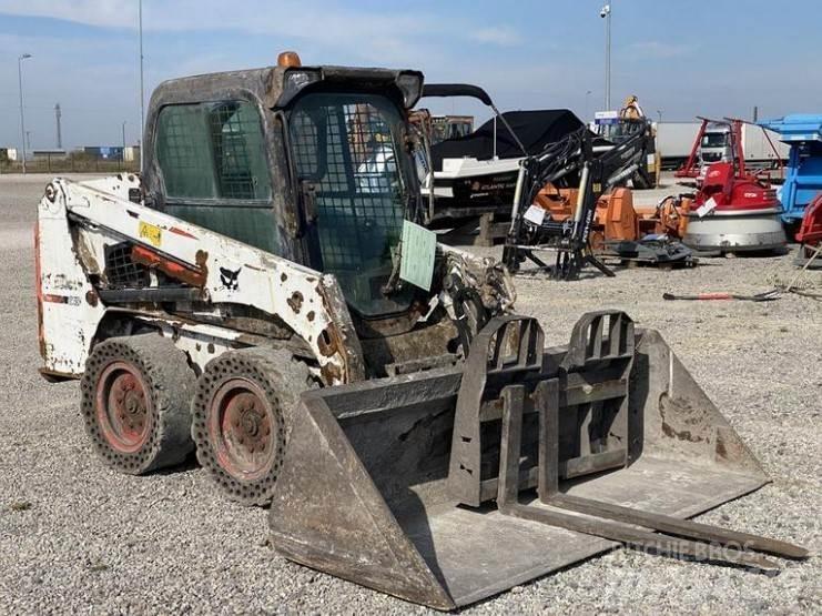 Bobcat S450 목재스키더