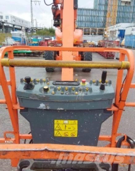 JLG 1200 SJP 견인식 전동이동 리프트