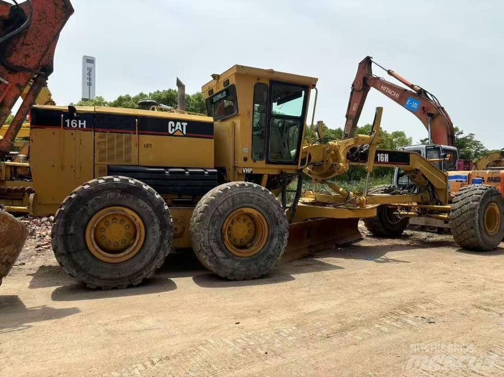 CAT 16h 그레이더