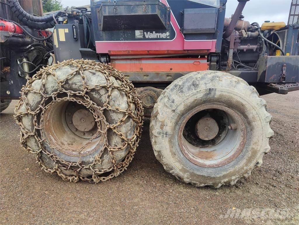 Valmet 840 원목 포워더