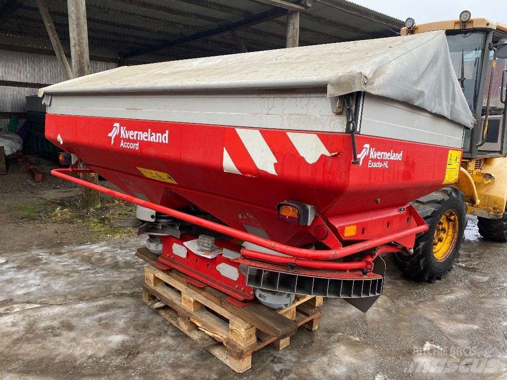 Kverneland Exacta HL 미네랄 살포기