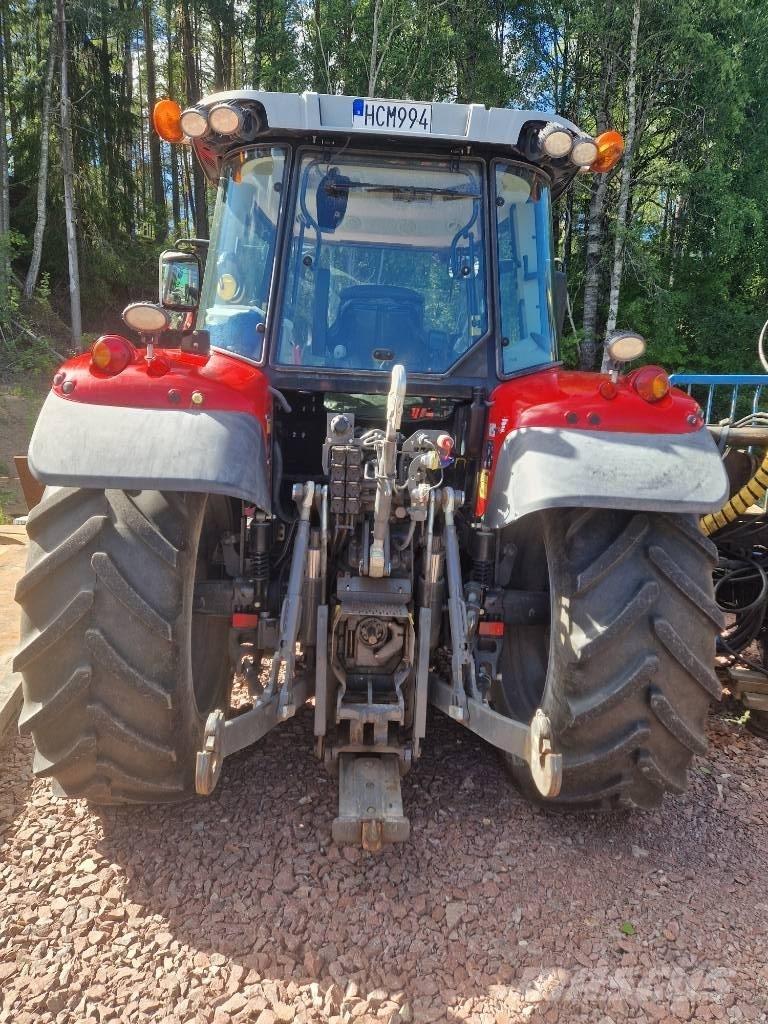Massey Ferguson 5713 트랙터