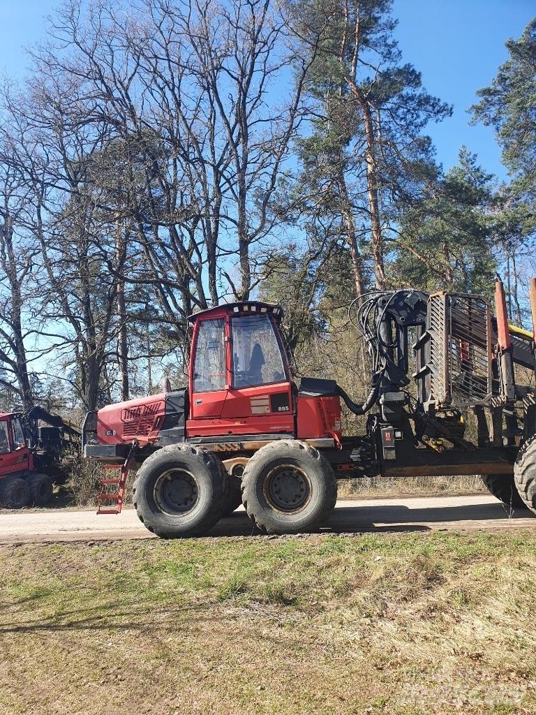 Komatsu 895 원목 포워더