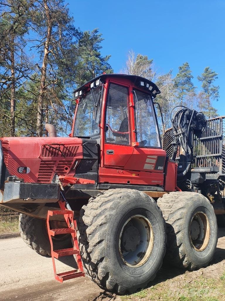 Komatsu 895 원목 포워더