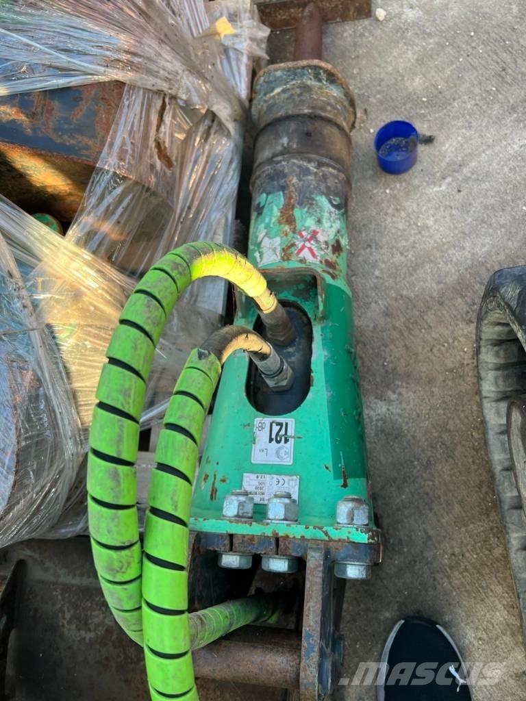 Montabert SC 8 크러셔