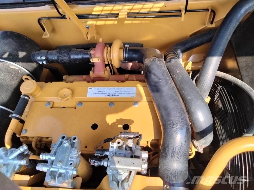CAT 320 D 대형 굴삭기 29톤 이상
