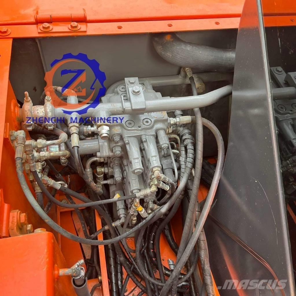 Hitachi ZX 60 소형 굴삭기 7톤 미만