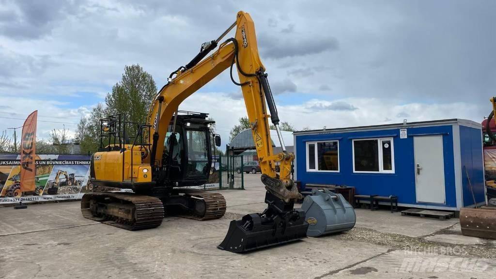 JCB JS 130 LC 대형 굴삭기 29톤 이상