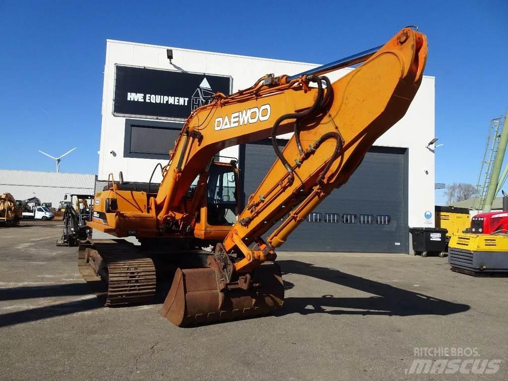 Daewoo SL250LC-V 대형 굴삭기 29톤 이상