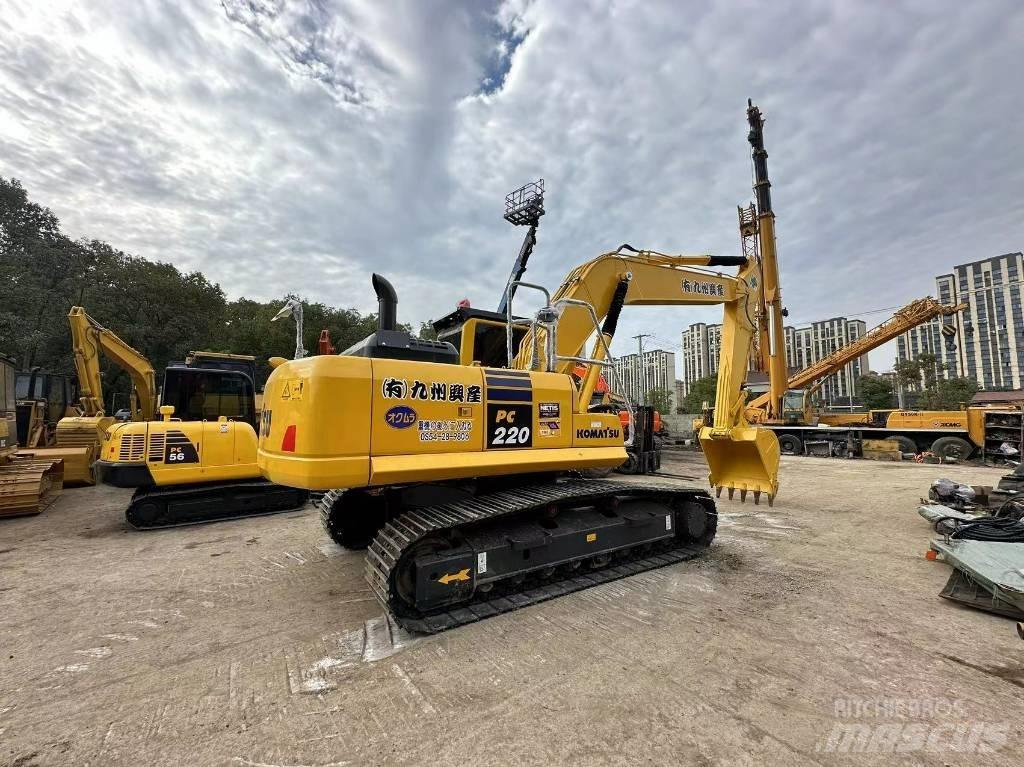 Komatsu pc220 대형 굴삭기 29톤 이상