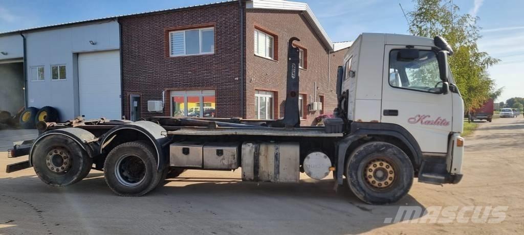 Volvo FM 12 훅 리프트 트럭