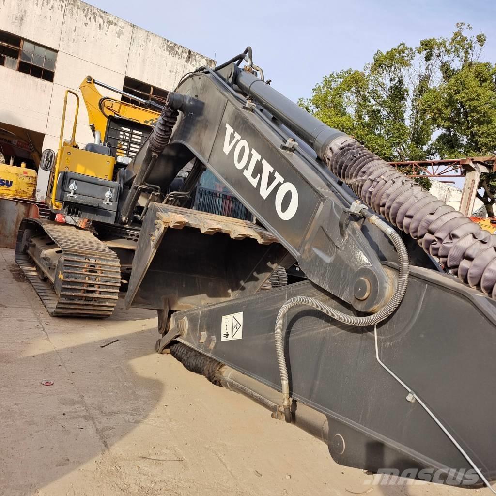 Volvo EC 210 D 대형 굴삭기 29톤 이상