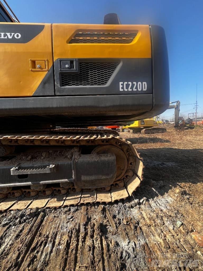 Volvo EC 220 대형 굴삭기 29톤 이상