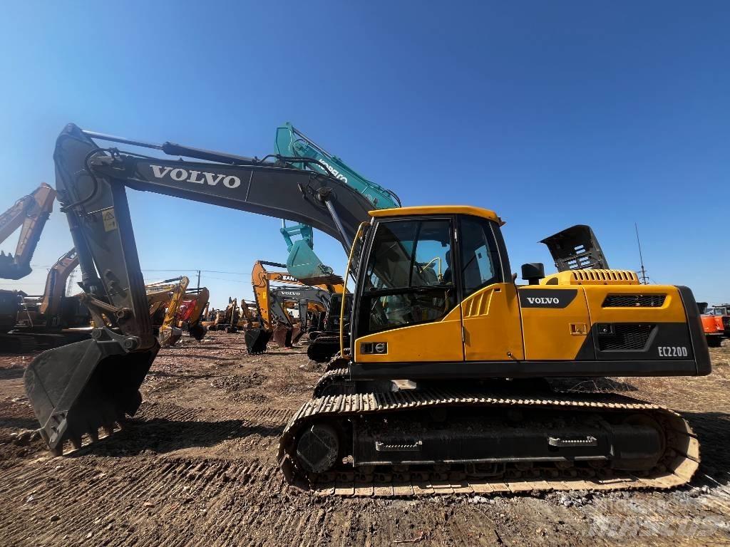 Volvo EC 220 대형 굴삭기 29톤 이상
