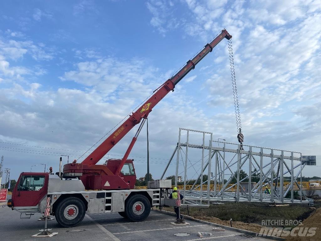 Liebherr LTM 1030 A/T 크레인