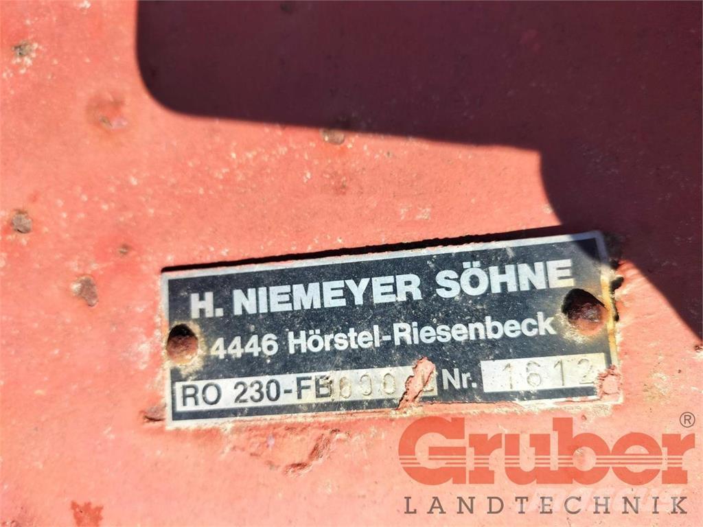 Niemeyer RO 230 제초기