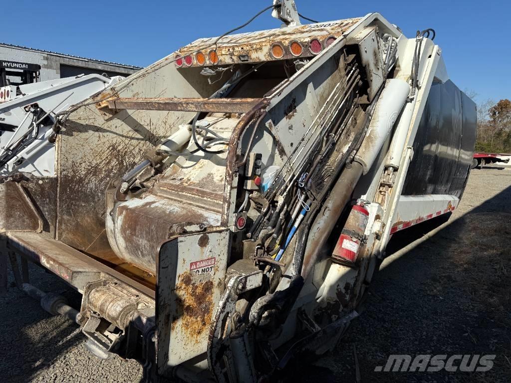  New Way Cobra 폐기물 수거 트럭