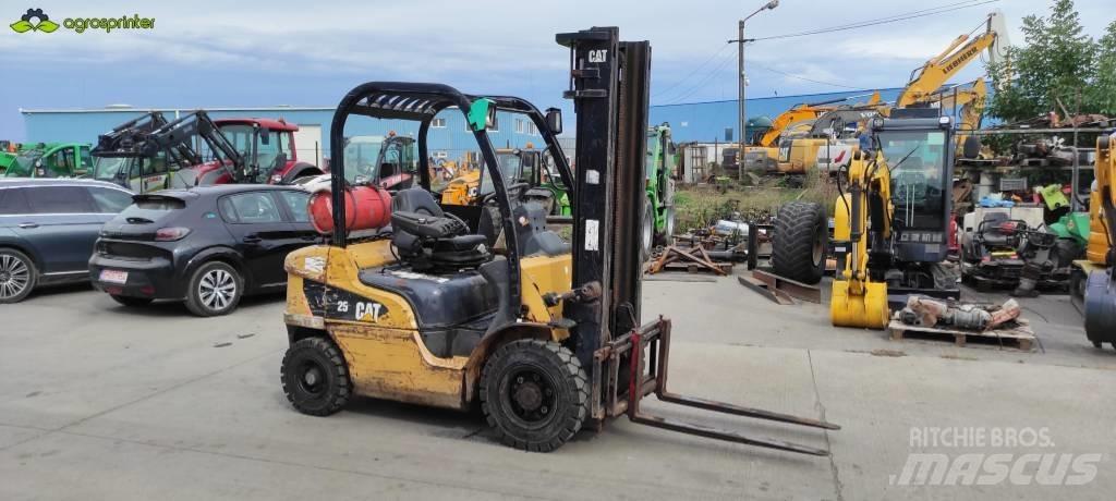 CAT GP 25 N LPG 지게차
