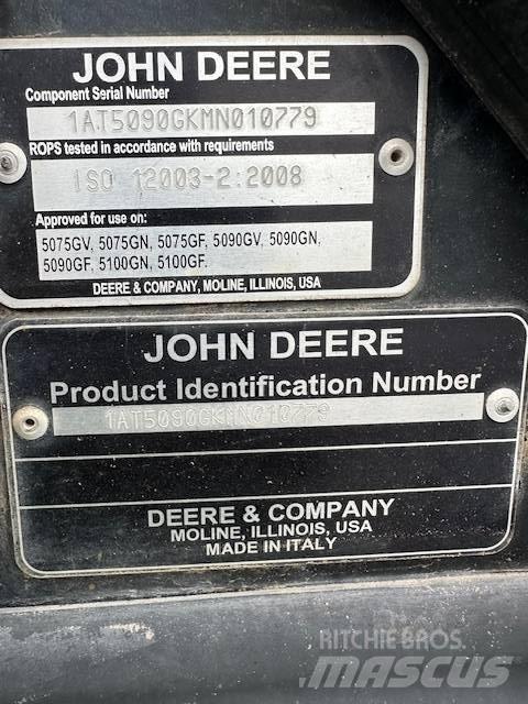 John Deere 5090 GN 트랙터