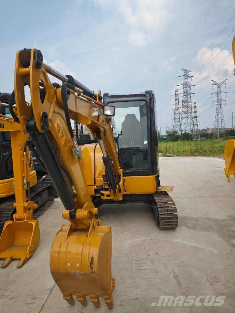 CAT 303.5 E CR 소형 굴삭기 7톤 미만