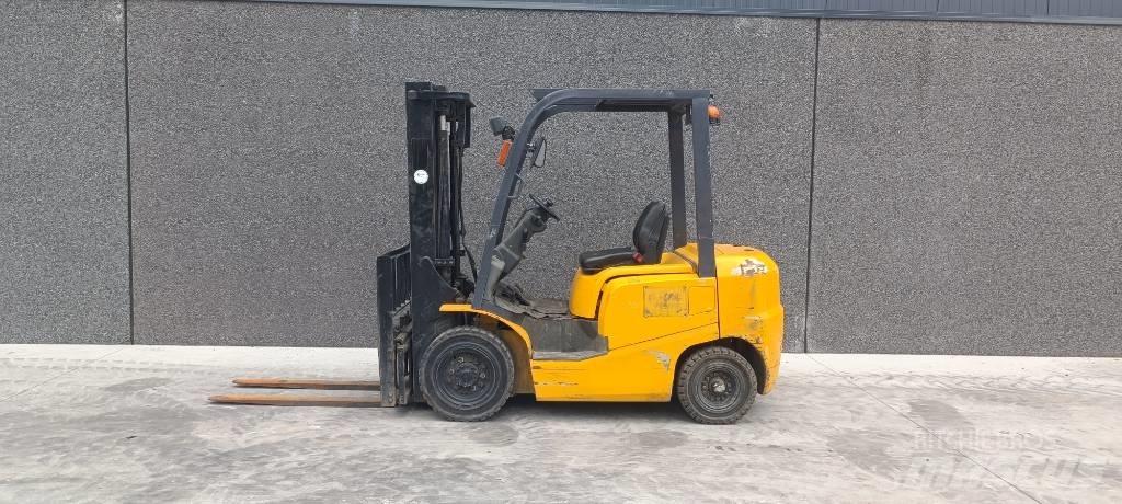 TCM FD25T3 디젤 지게차