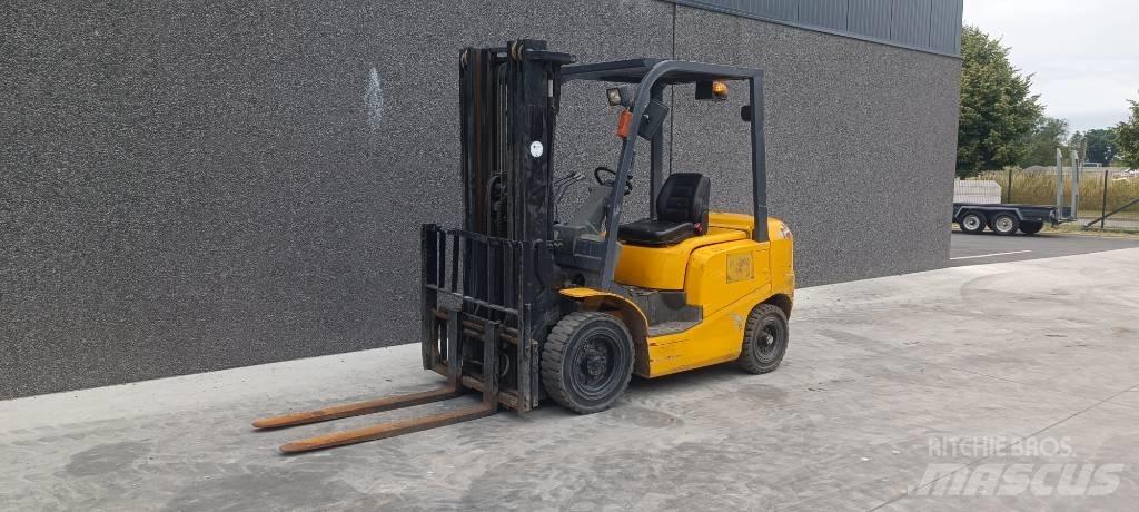 TCM FD25T3 디젤 지게차