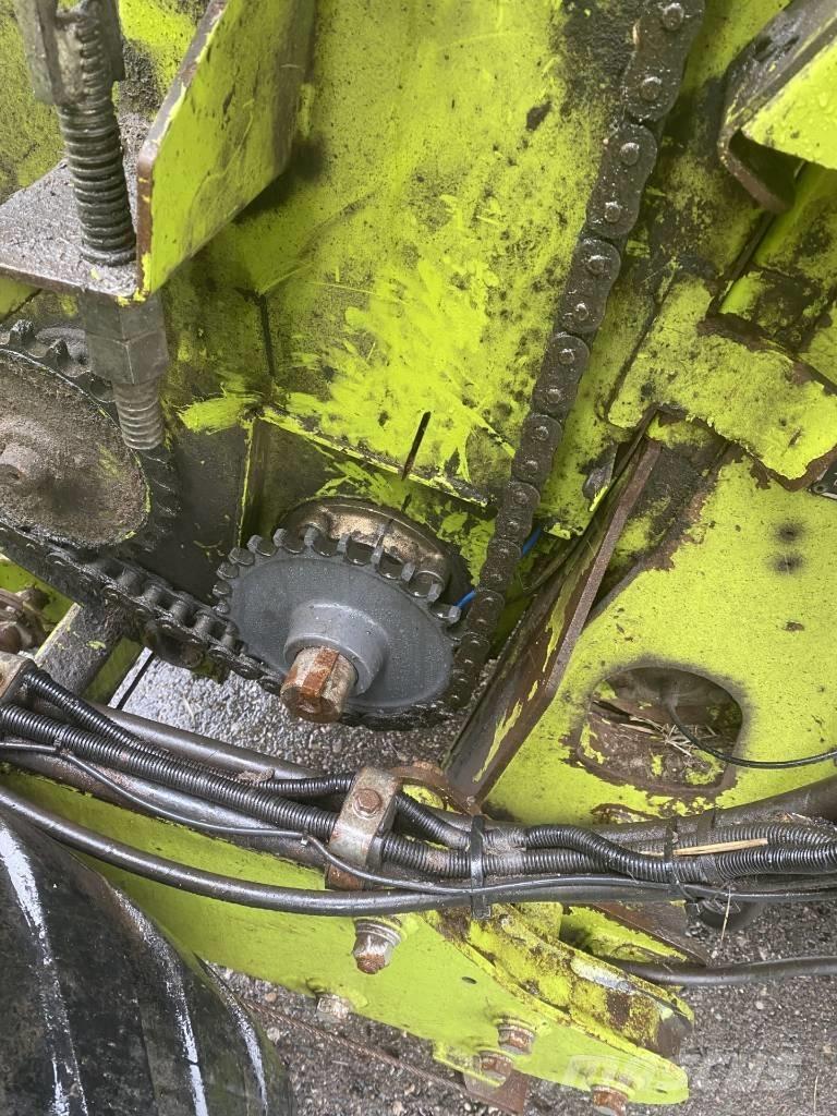 CLAAS uniwrap 255 원형 곤포기