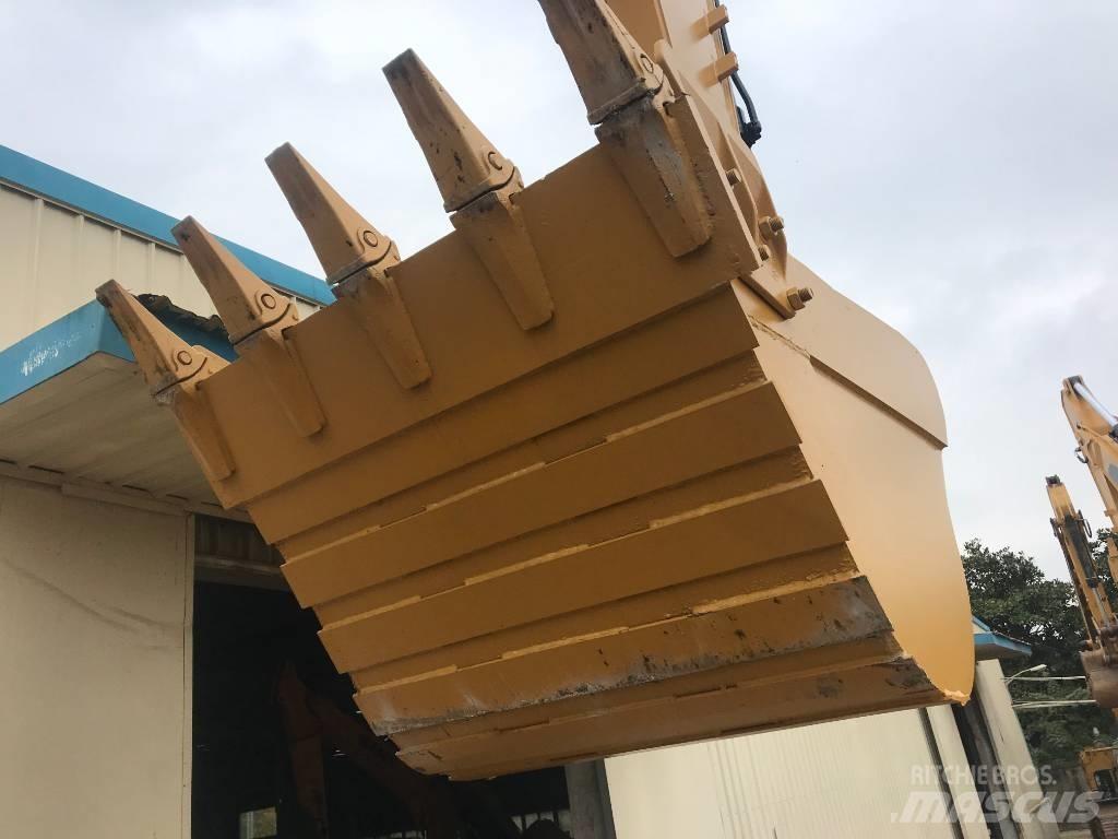CAT 320 D L 대형 굴삭기 29톤 이상
